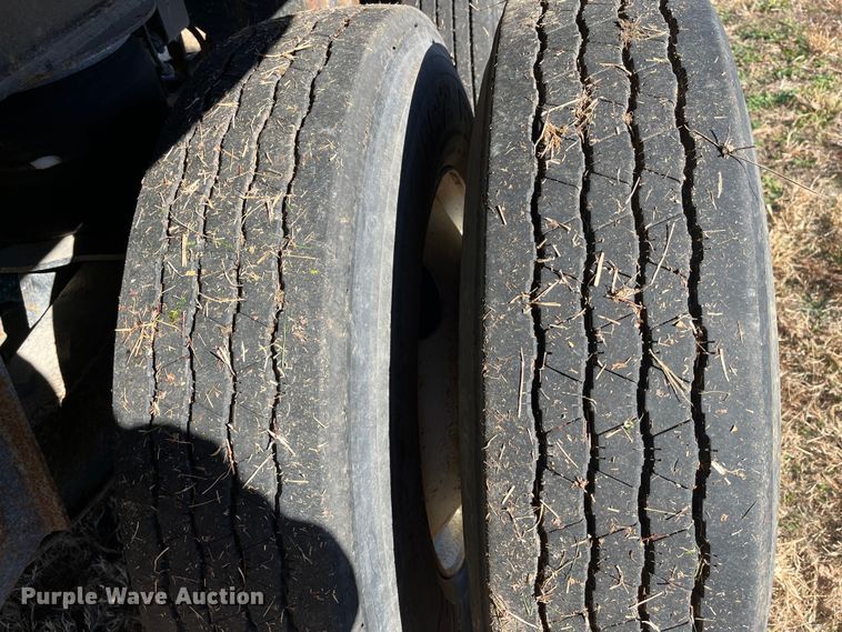 image for item DR7360 1996 Western  end dump trailer