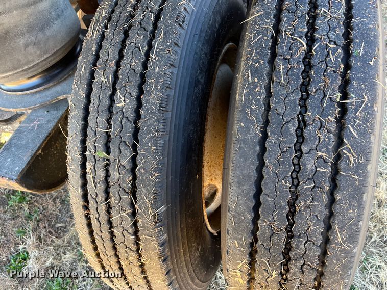 image for item DR7360 1996 Western  end dump trailer