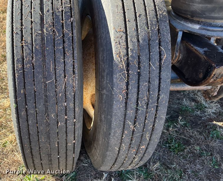 image for item DR7360 1996 Western  end dump trailer