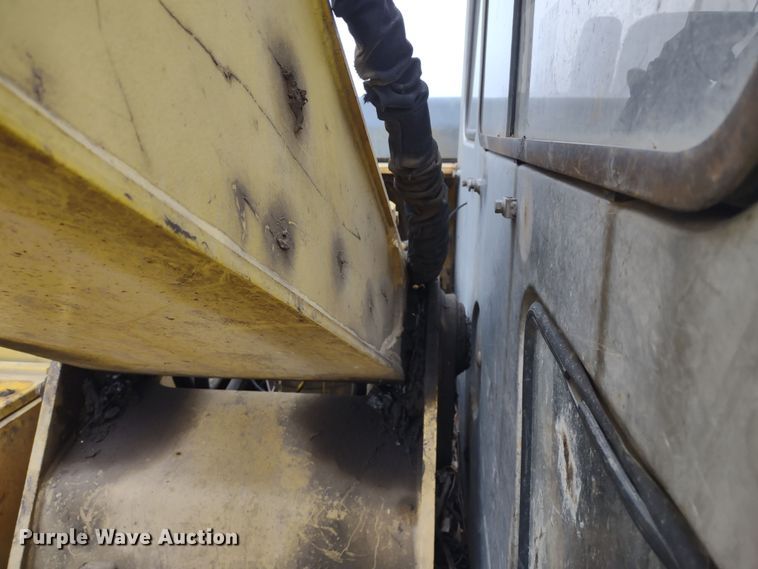 image for item DR8035 1995 Kobelco SK120LC  excavator