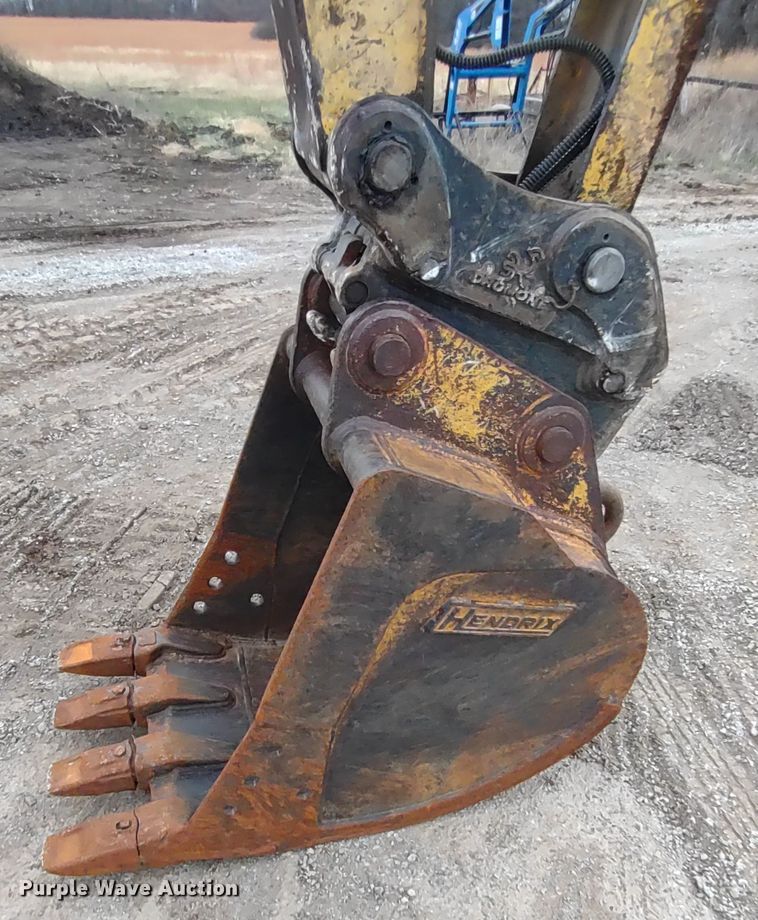 image for item DR8035 1995 Kobelco SK120LC  excavator
