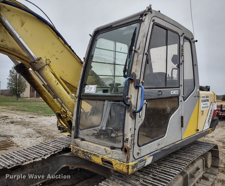image for item DR8035 1995 Kobelco SK120LC  excavator