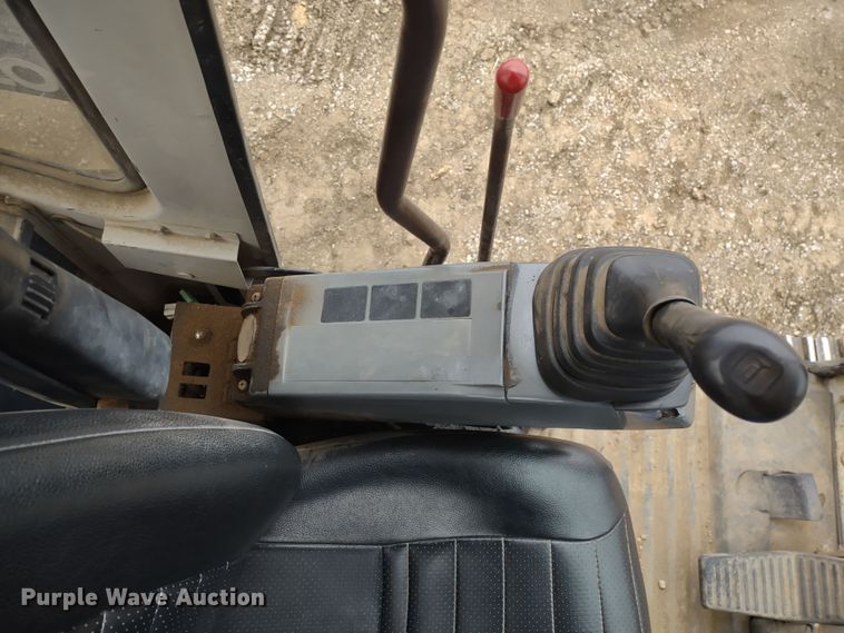 image for item DR8035 1995 Kobelco SK120LC  excavator