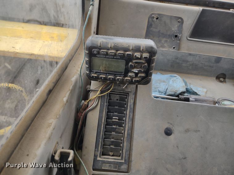 image for item DR8035 1995 Kobelco SK120LC  excavator