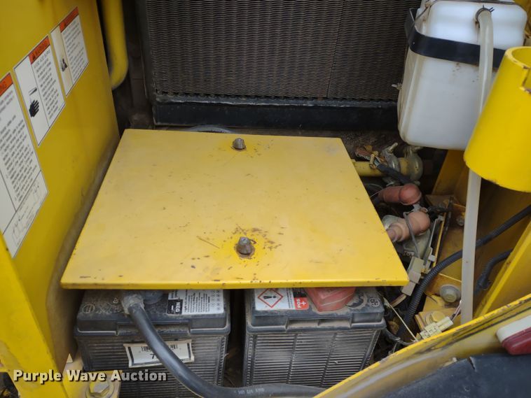 image for item DR8035 1995 Kobelco SK120LC  excavator