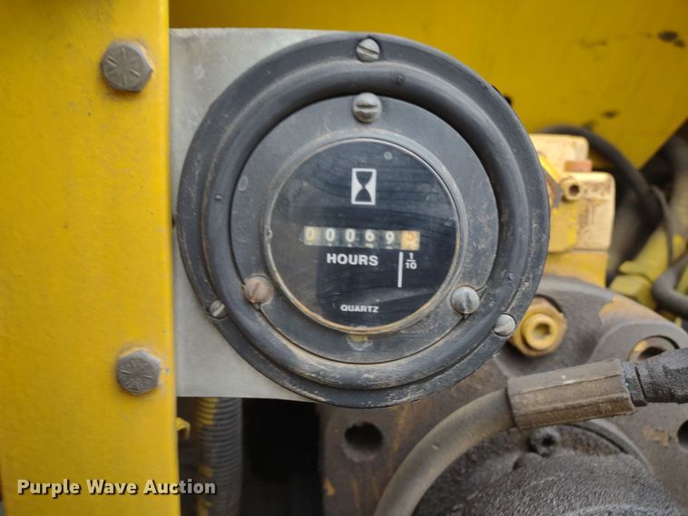 image for item DR8035 1995 Kobelco SK120LC  excavator