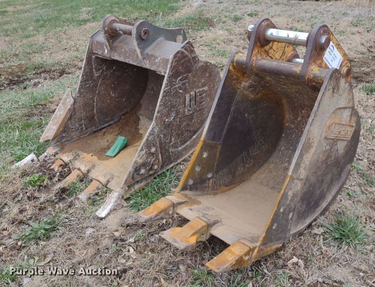 image for item DR8036 (2) excavator buckets