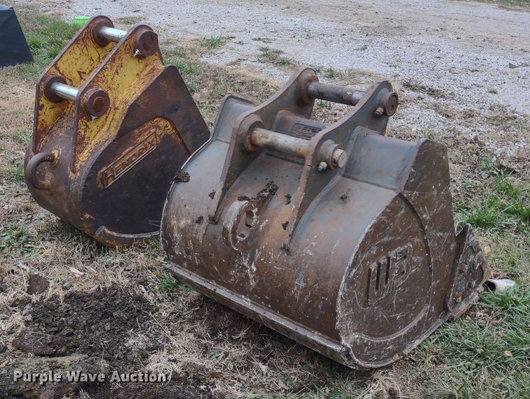 image for item DR8036 (2) excavator buckets