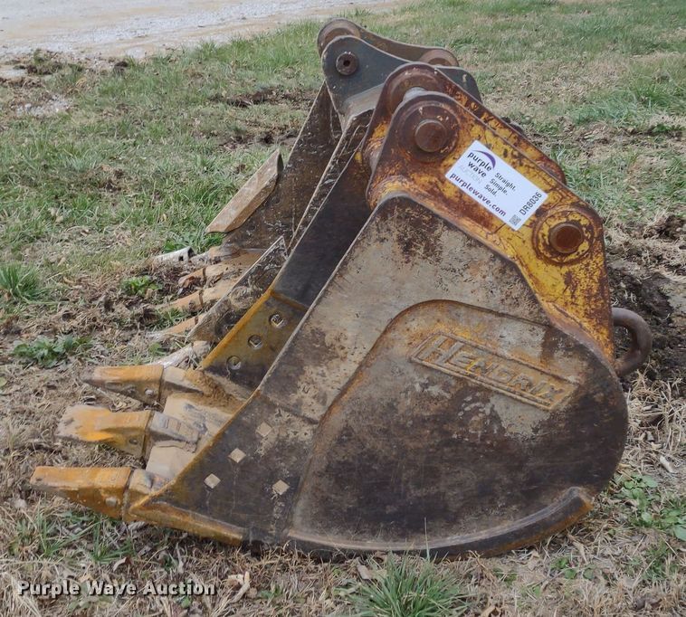 image for item DR8036 (2) excavator buckets
