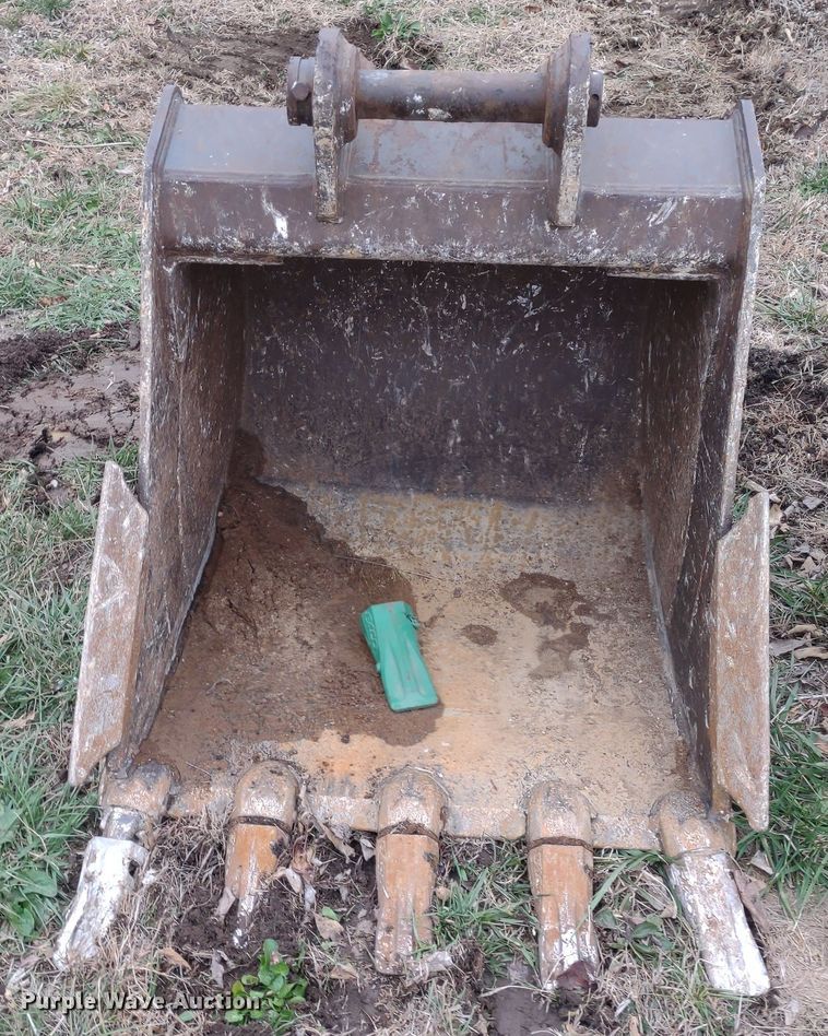 image for item DR8036 (2) excavator buckets