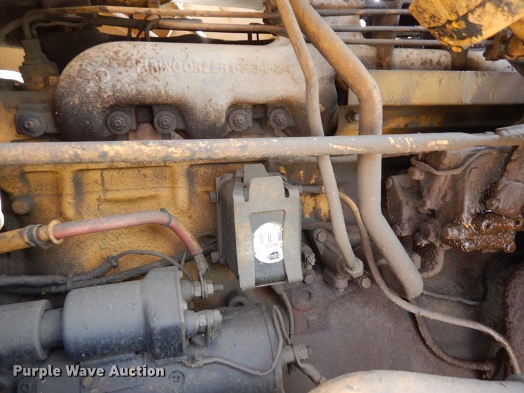 image for item DS1378 1974 Caterpillar 977L  track loader