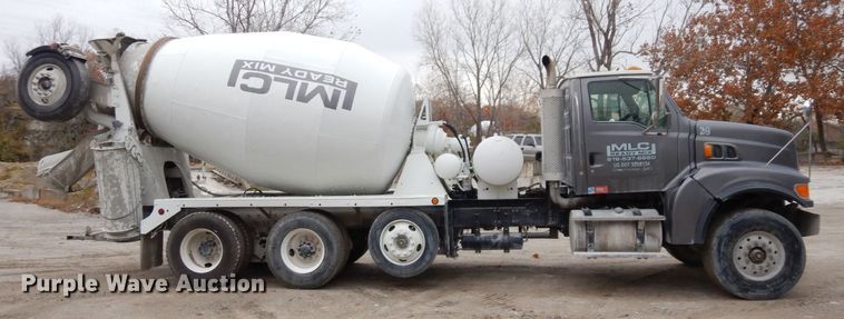 image for item DS1492 2006 Sterling L9500  ready mix truck