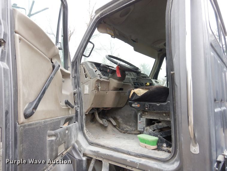 image for item DS1492 2006 Sterling L9500  ready mix truck