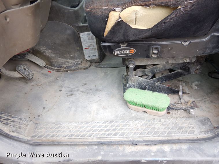 image for item DS1492 2006 Sterling L9500  ready mix truck