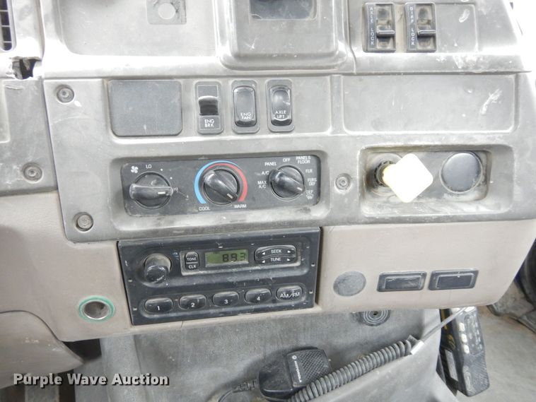 image for item DS1492 2006 Sterling L9500  ready mix truck