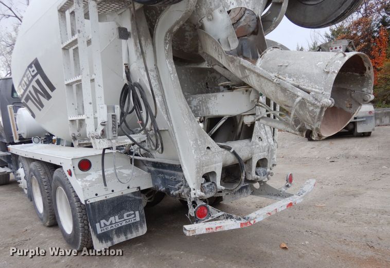 image for item DS1492 2006 Sterling L9500  ready mix truck