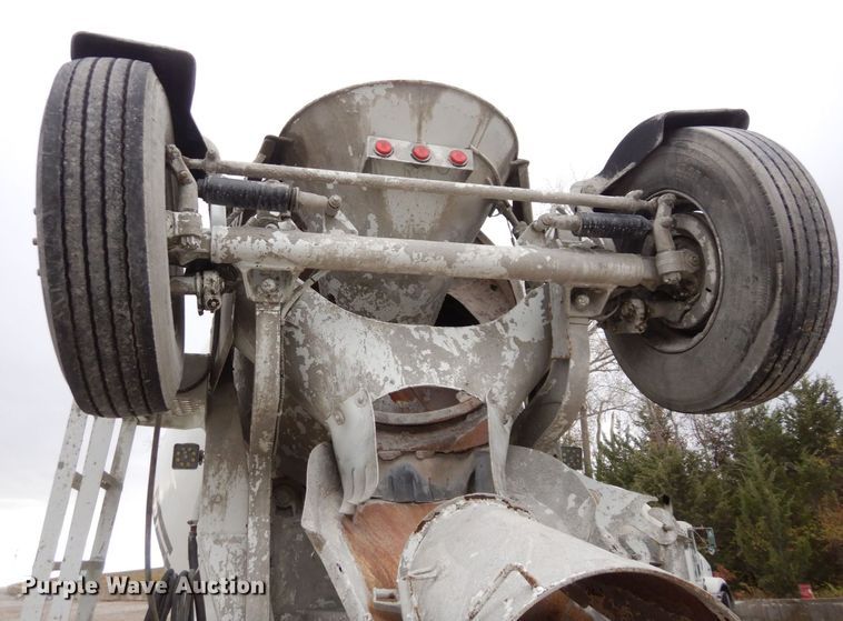 image for item DS1492 2006 Sterling L9500  ready mix truck