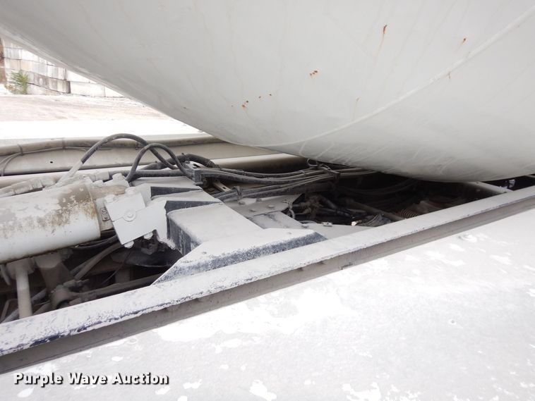 image for item DS1492 2006 Sterling L9500  ready mix truck