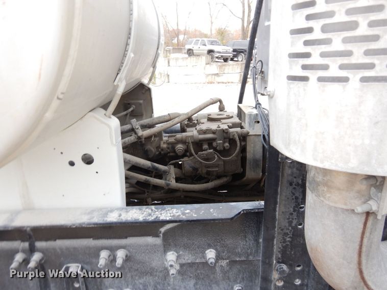 image for item DS1492 2006 Sterling L9500  ready mix truck