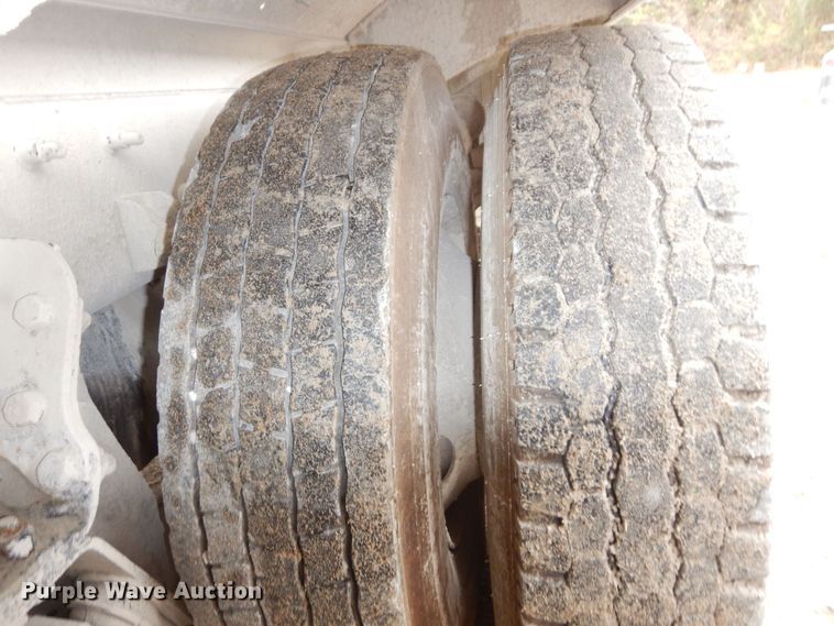 image for item DS1492 2006 Sterling L9500  ready mix truck