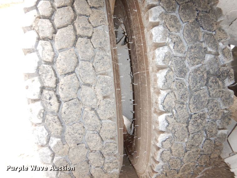 image for item DS1492 2006 Sterling L9500  ready mix truck