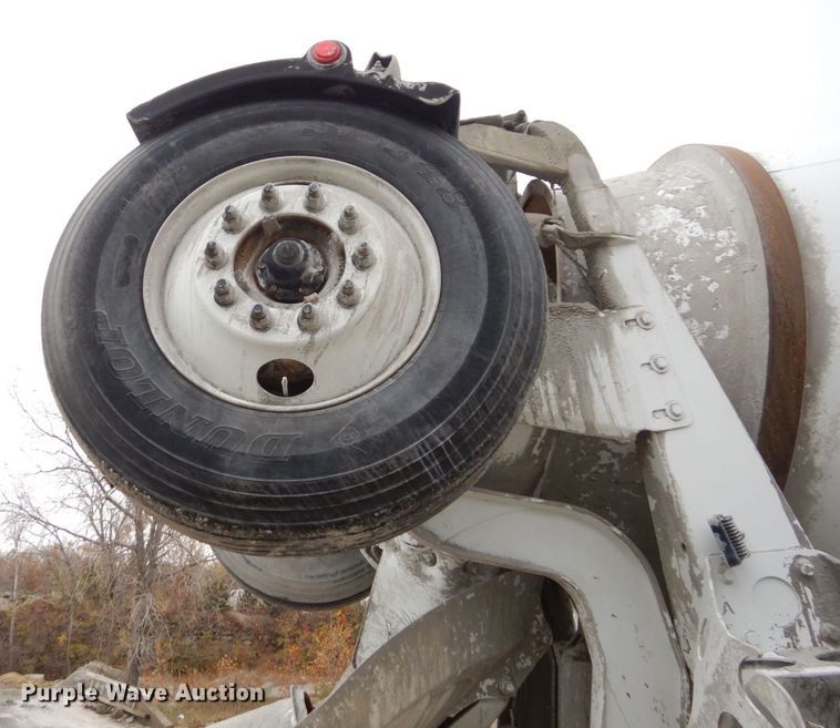 image for item DS1492 2006 Sterling L9500  ready mix truck