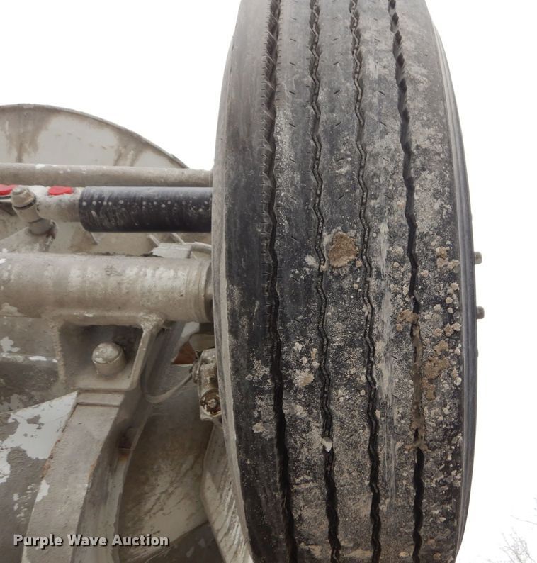 image for item DS1492 2006 Sterling L9500  ready mix truck