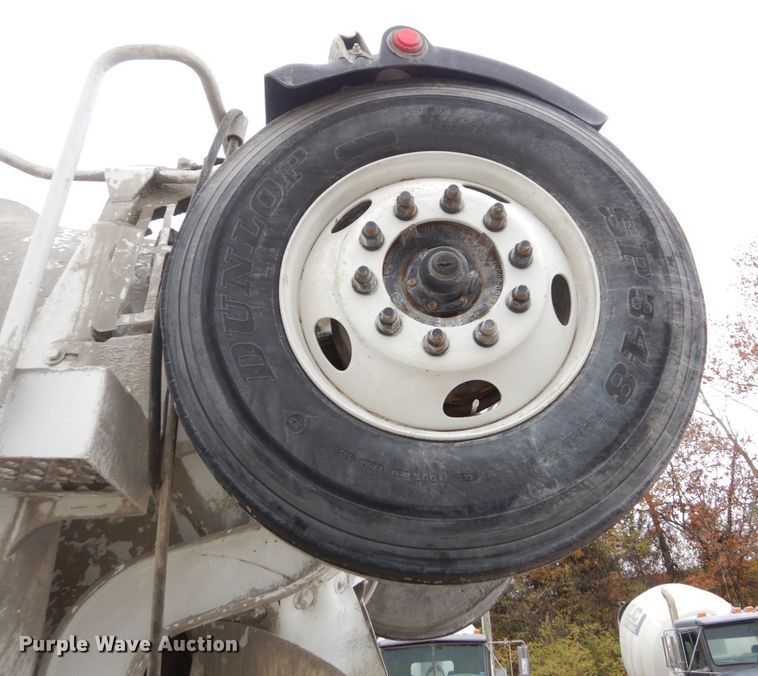 image for item DS1492 2006 Sterling L9500  ready mix truck