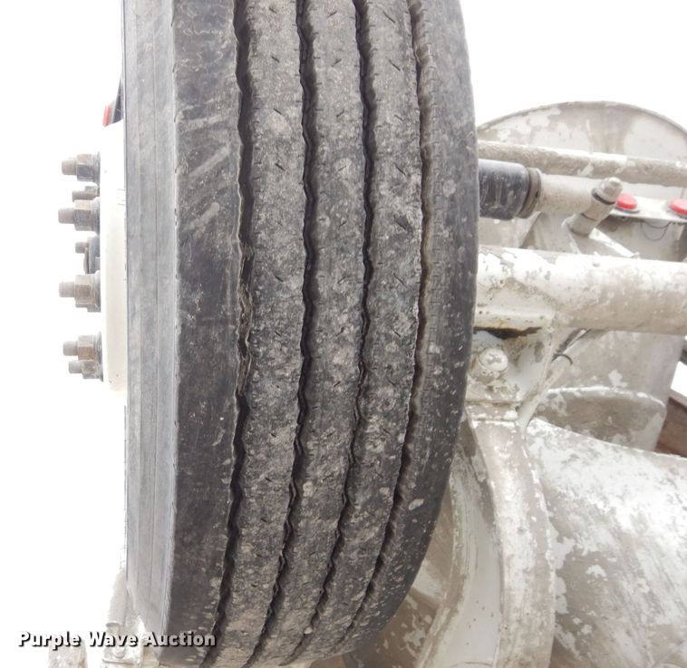 image for item DS1492 2006 Sterling L9500  ready mix truck