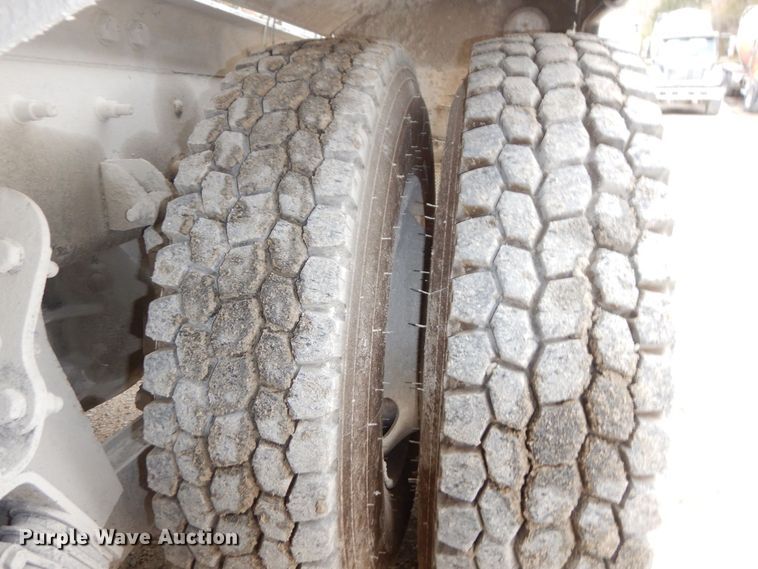 image for item DS1492 2006 Sterling L9500  ready mix truck