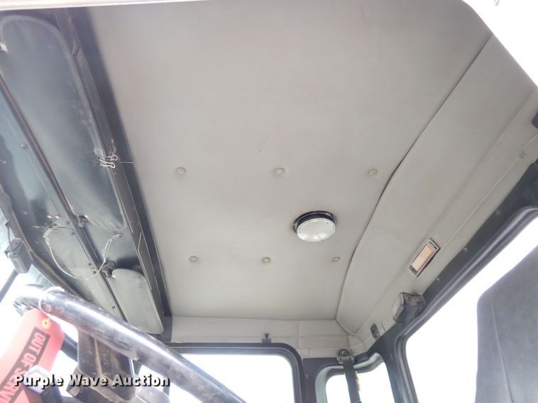 image for item DS1493 2003 Kenworth T800  ready mix truck