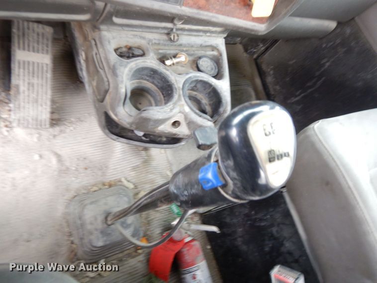 image for item DS1493 2003 Kenworth T800  ready mix truck