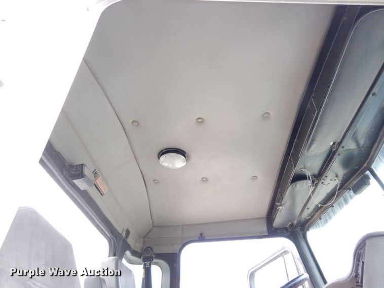 image for item DS1493 2003 Kenworth T800  ready mix truck