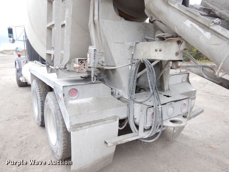 image for item DS1493 2003 Kenworth T800  ready mix truck