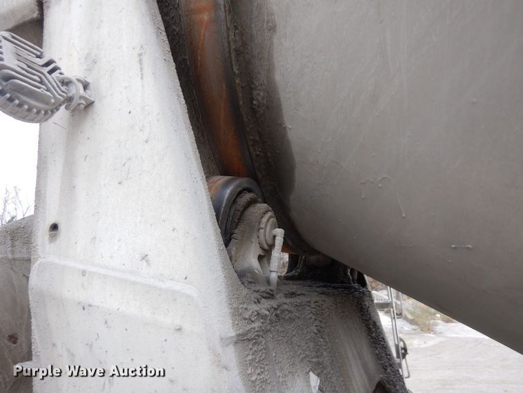 image for item DS1493 2003 Kenworth T800  ready mix truck