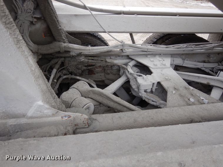 image for item DS1493 2003 Kenworth T800  ready mix truck