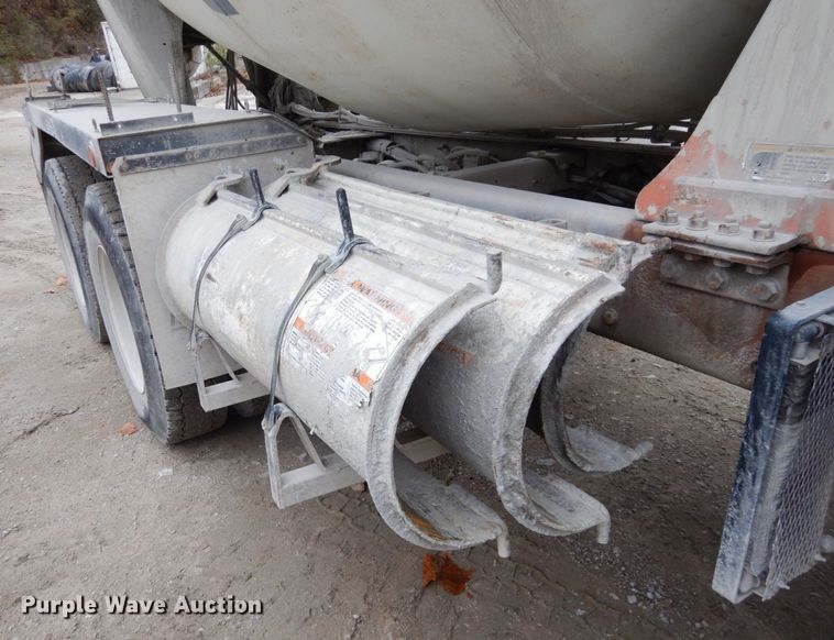 image for item DS1493 2003 Kenworth T800  ready mix truck