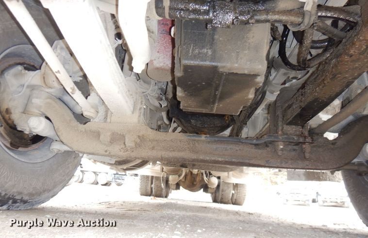 image for item DS1493 2003 Kenworth T800  ready mix truck