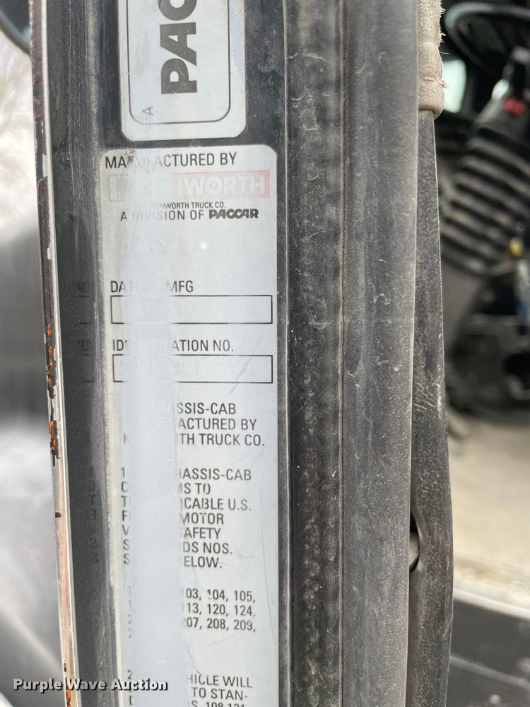 image for item DS1493 2003 Kenworth T800  ready mix truck