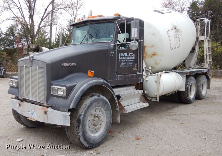 image for item DS1494 2002 Kenworth  ready mix truck