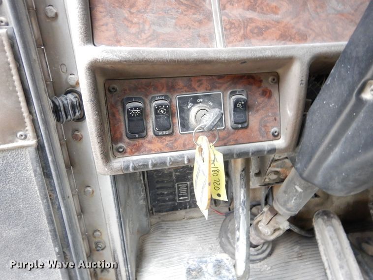 image for item DS1494 2002 Kenworth  ready mix truck