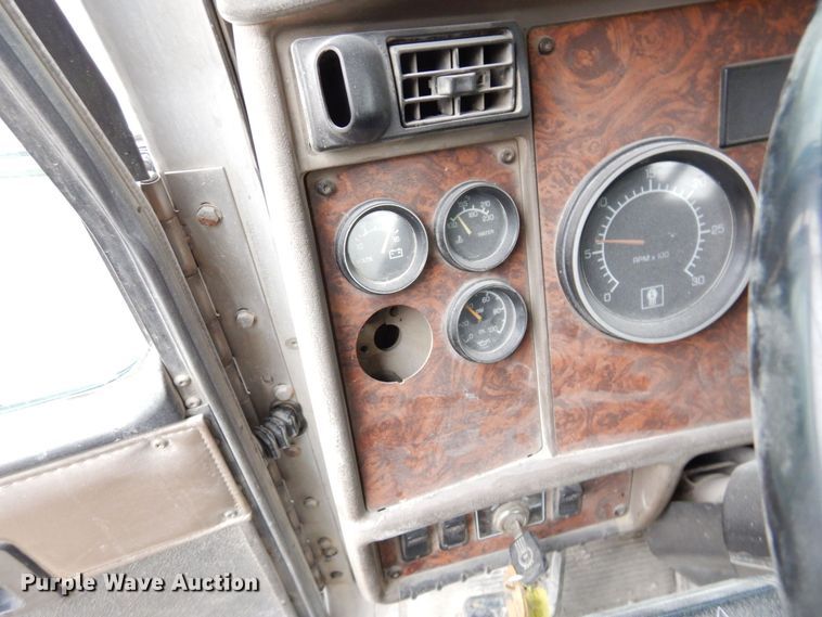 image for item DS1494 2002 Kenworth  ready mix truck