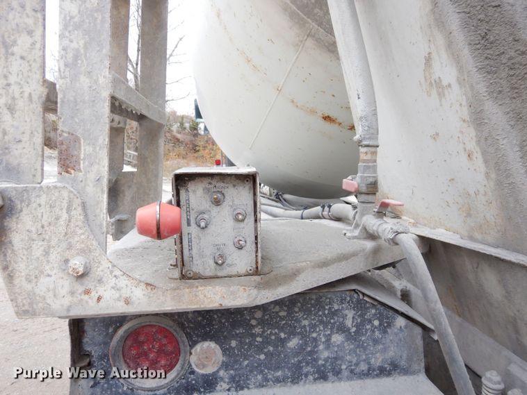 image for item DS1494 2002 Kenworth  ready mix truck