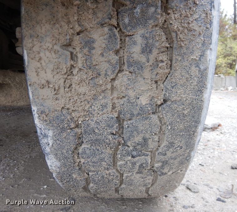 image for item DS1494 2002 Kenworth  ready mix truck