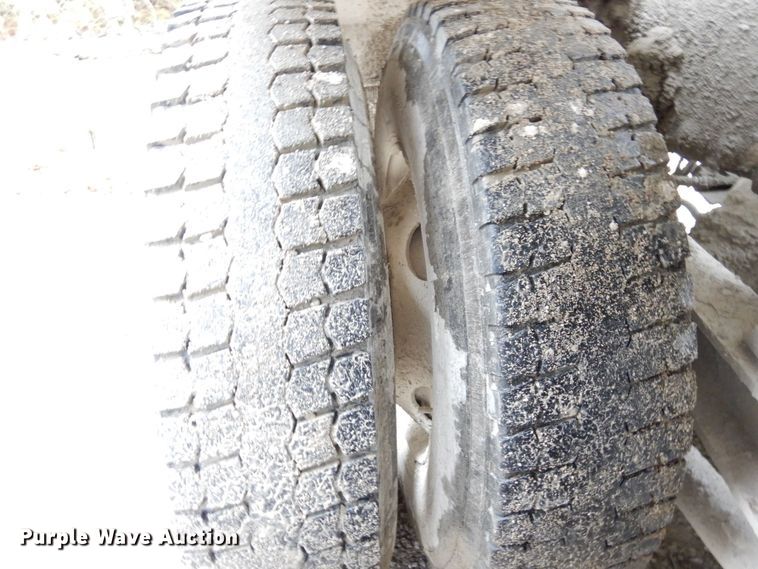 image for item DS1494 2002 Kenworth  ready mix truck