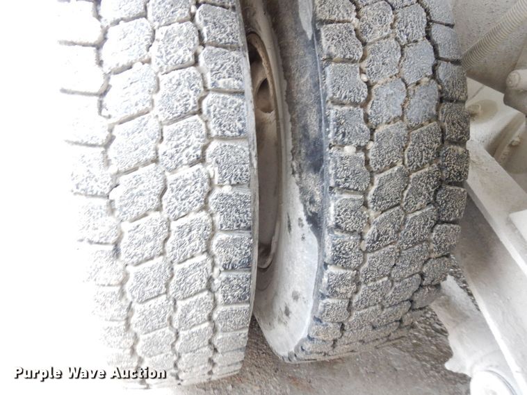 image for item DS1494 2002 Kenworth  ready mix truck