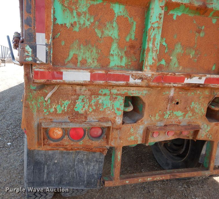 image for item DS6291 2001 Steco SEO4196  ejection trailer