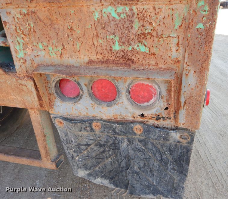 image for item DS6293 2001 Steco SEO4196  ejection trailer