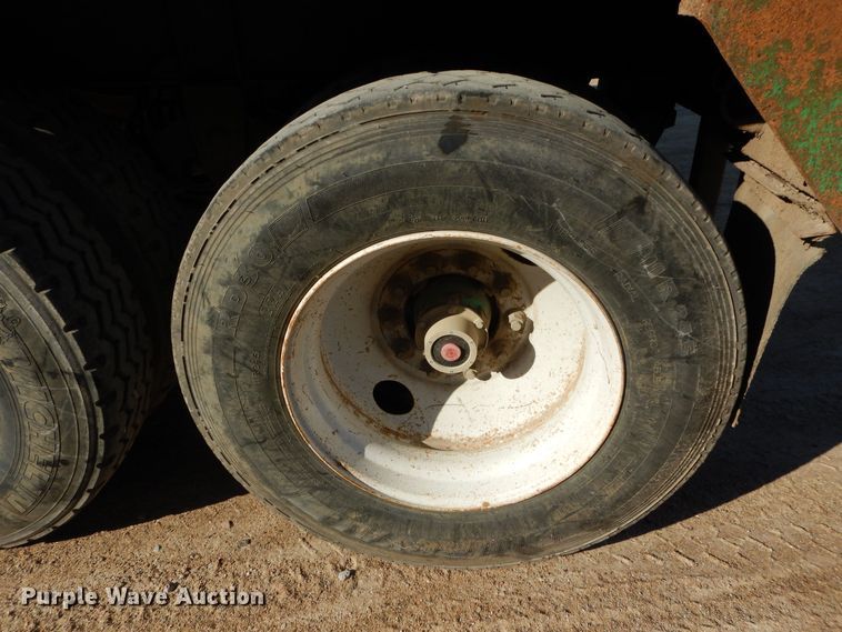 image for item DS6293 2001 Steco SEO4196  ejection trailer