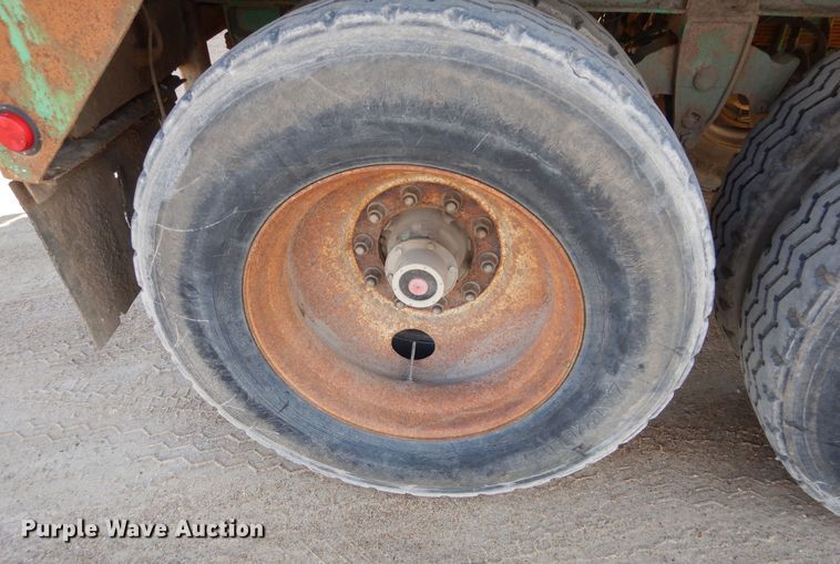 image for item DS6293 2001 Steco SEO4196  ejection trailer